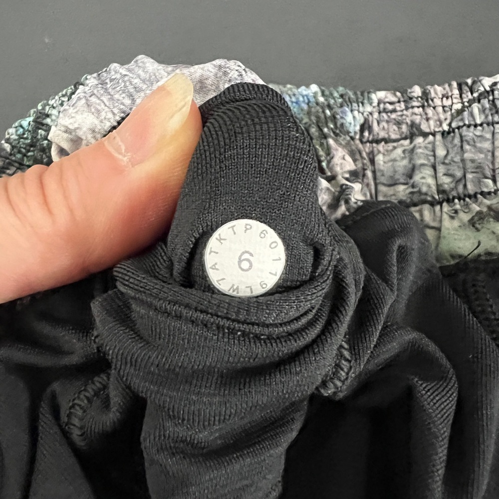 lululemon athletica Mountain Print Athletic Shorts in Green and Gray - Picture 7 of 8